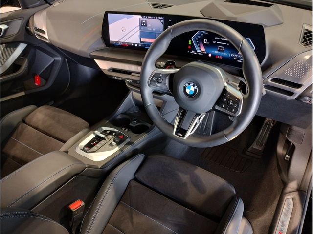 BMW 1SERIES 2025 Image 31