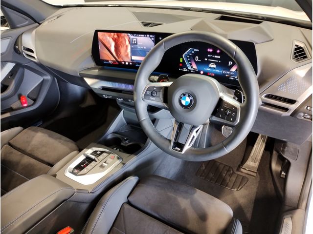 BMW 1SERIES 2025 Image 31