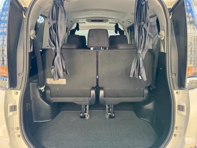 TOYOTA VOXY HYBRID 2014 Image 31