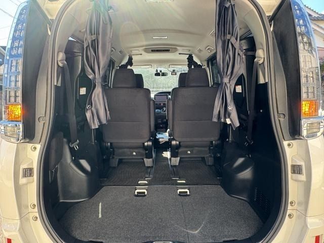 TOYOTA VOXY HYBRID 2014 Image 31