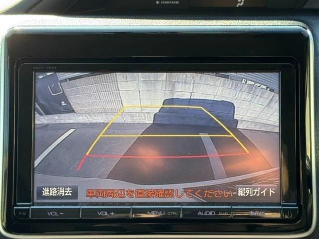 TOYOTA VOXY HYBRID 2014 Image 31