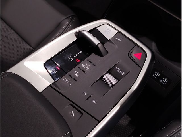 BMW 2SERIES ACTIVE T 2025 Image 31