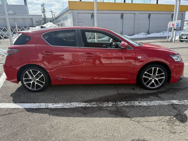 TOYOTA LEXUS CT200H 2014 Image 31