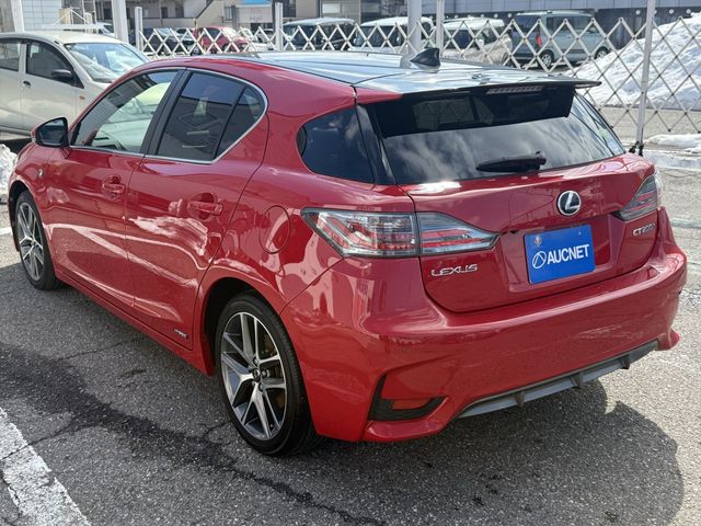 TOYOTA LEXUS CT200H 2014 Image 31