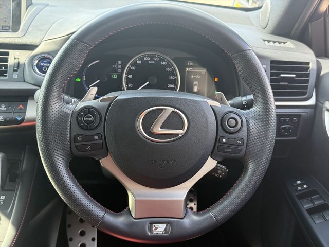 TOYOTA LEXUS CT200H 2014 Image 31