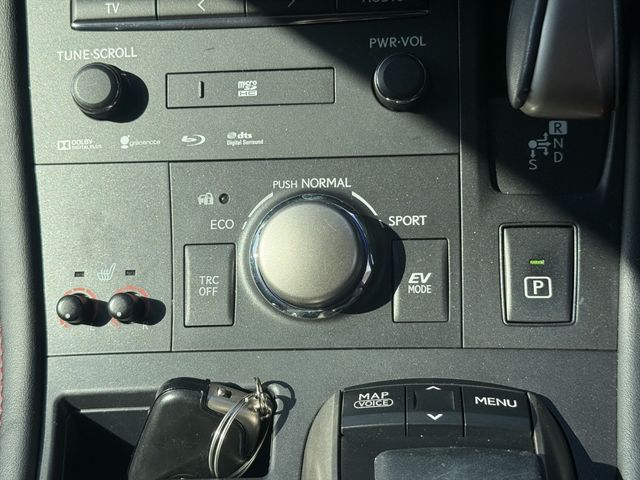 TOYOTA LEXUS CT200H 2014 Image 31