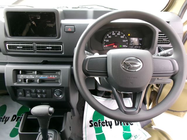 DAIHATSU HIJET TRUCK 4WD 2025 Image 31