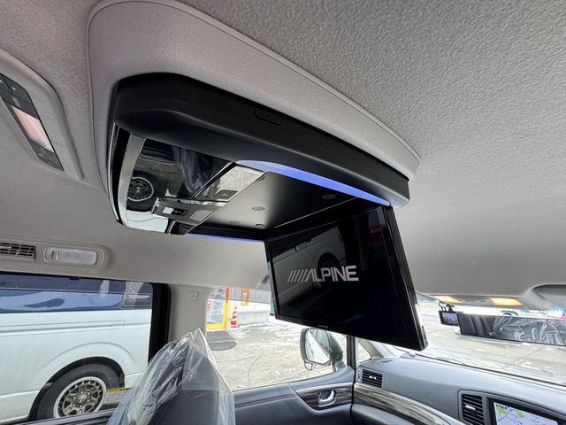 NISSAN ELGRAND  4WD 2018 Image 31