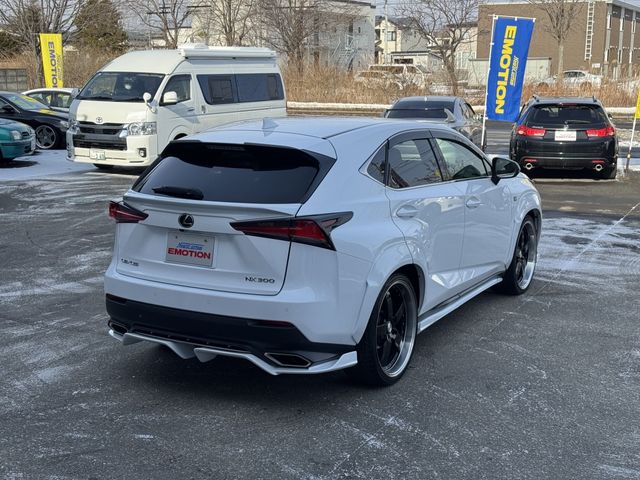 TOYOTA LEXUS NX300 AWD 2017 Image 31