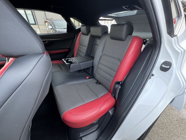 TOYOTA LEXUS NX300 AWD 2017 Image 31