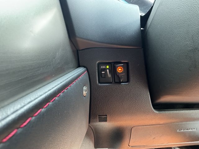 TOYOTA LEXUS NX300 AWD 2017 Image 31