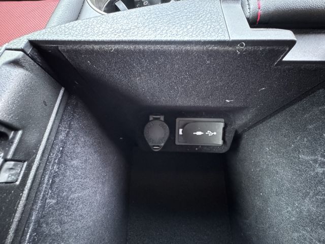 TOYOTA LEXUS NX300 AWD 2017 Image 31