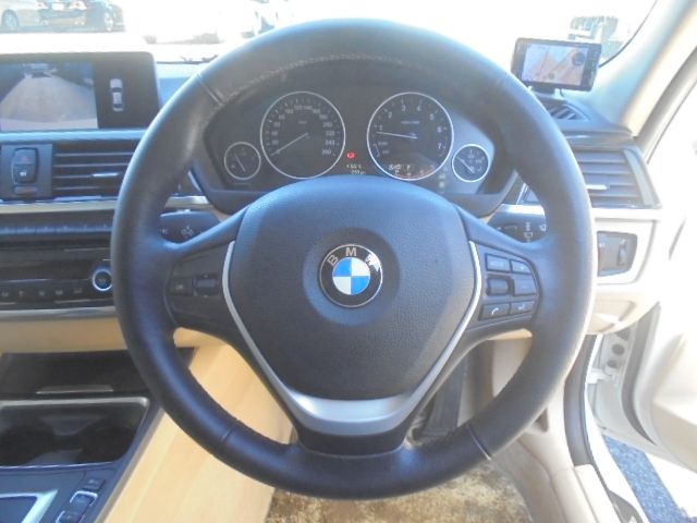 BMW 3SERIES SEDAN 2013 Image 31