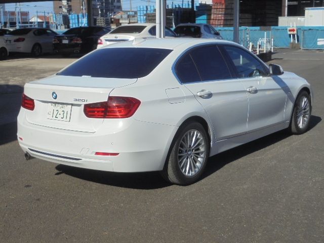 BMW 3SERIES SEDAN 2013 Image 31