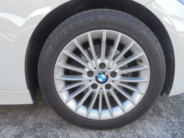 BMW 3SERIES SEDAN 2013 Image 31