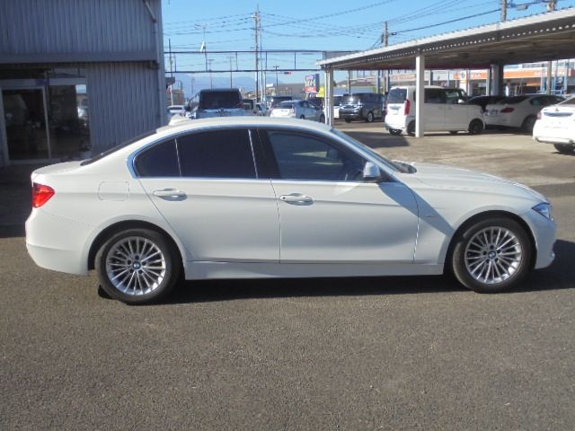 BMW 3SERIES SEDAN 2013 Image 31