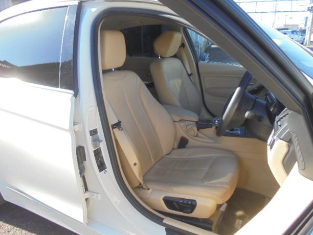 BMW 3SERIES SEDAN 2013 Image 31