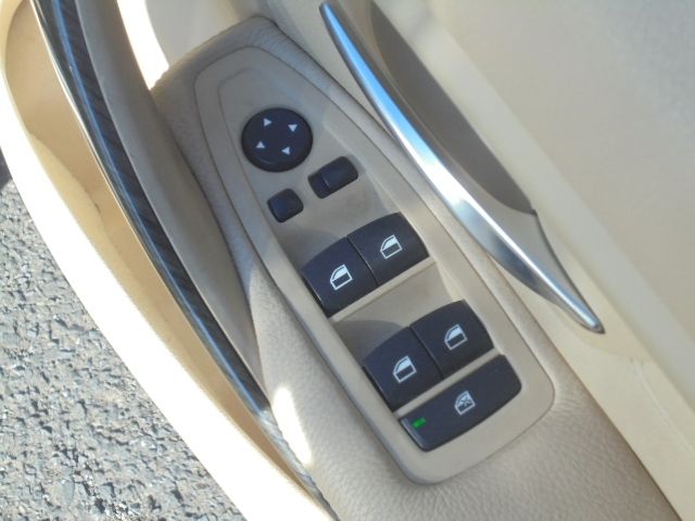 BMW 3SERIES SEDAN 2013 Image 31