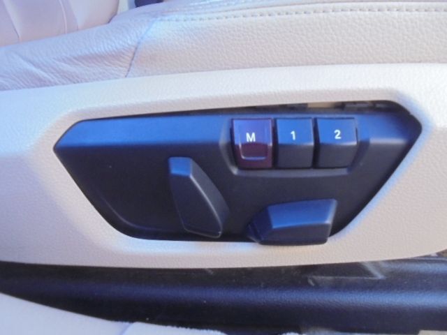 BMW 3SERIES SEDAN 2013 Image 31