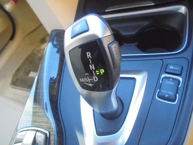 BMW 3SERIES SEDAN 2013 Image 31