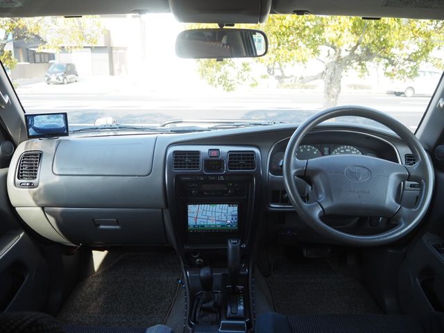 TOYOTA HILUXSURF WAGON 4WD 2001 Image 31