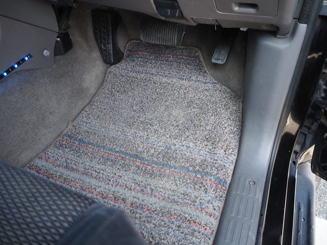 TOYOTA HILUXSURF WAGON 4WD 2001 Image 31