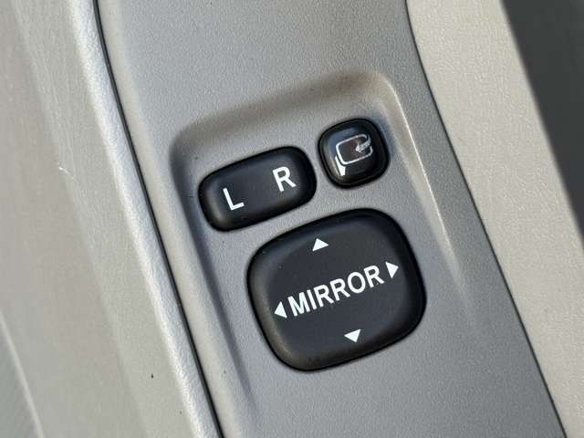 TOYOTA HILUXSURF WAGON 2WD 2008 Image 31