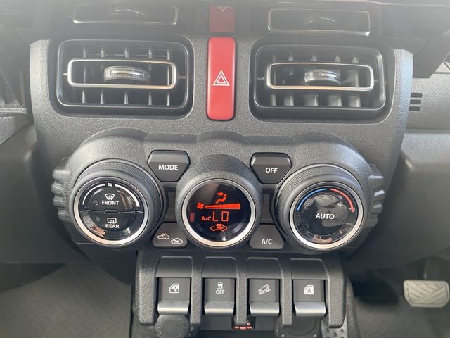 SUZUKI JIMNY NOMADE 2026 Image 31