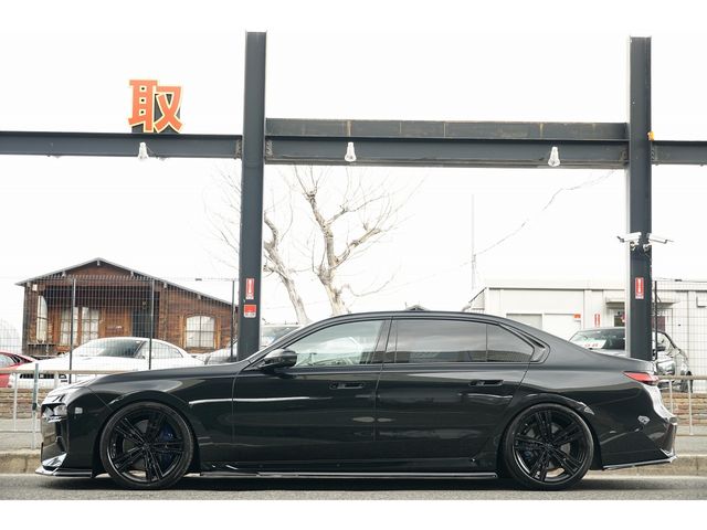 BMW 7SERIES 2023 Image 31