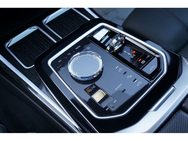 BMW 7SERIES 2023 Image 31