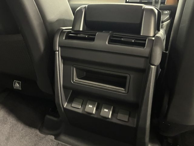 ROVER DEFENDER 2023 Image 31