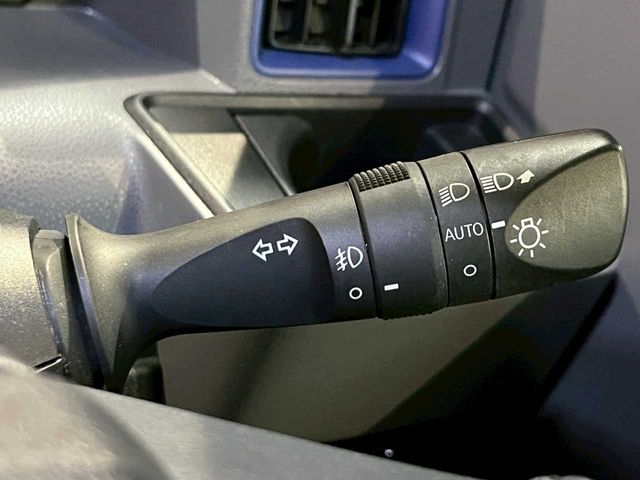 DAIHATSU TANTO CUSTOM 4WD 2019 Image 31