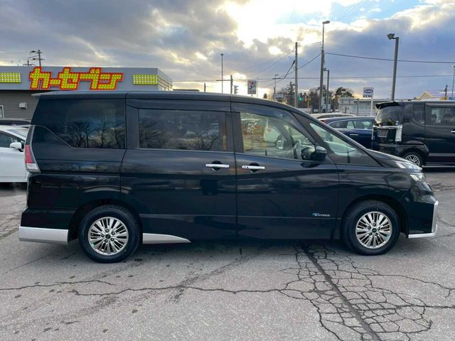 NISSAN SERENA  WG 4WD 2016 Image 31