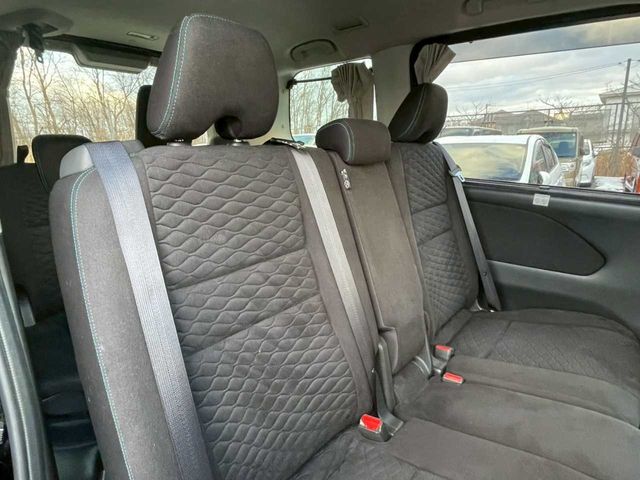 NISSAN SERENA  WG 4WD 2016 Image 31