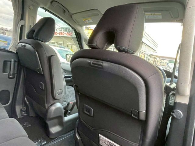 NISSAN SERENA  WG 4WD 2016 Image 31