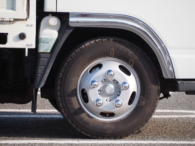 MITSUBISHI CANTER 2013 Image 31