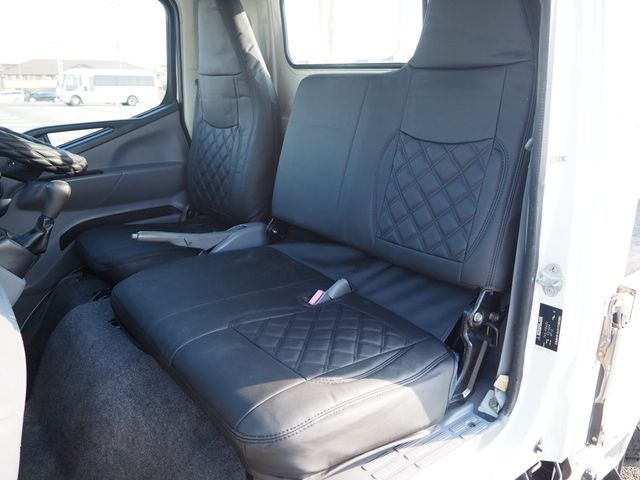 MITSUBISHI CANTER 2013 Image 31