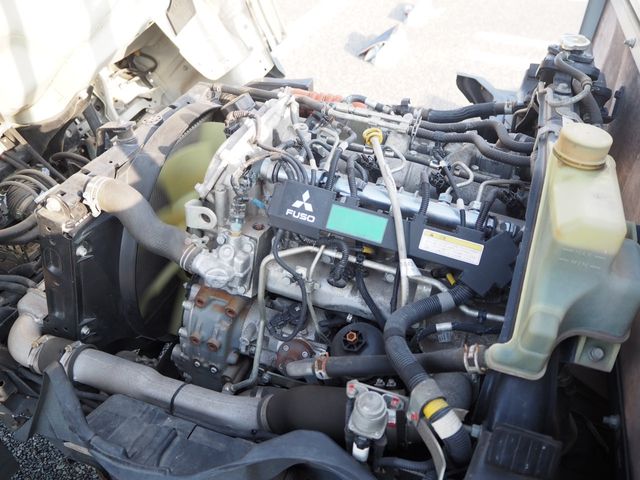 MITSUBISHI CANTER 2013 Image 31