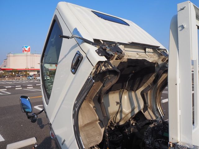 MITSUBISHI CANTER 2013 Image 31