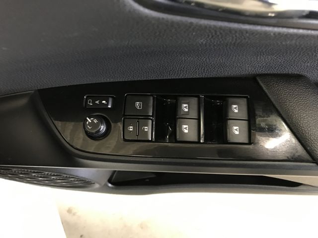 TOYOTA PRIUS 2016 Image 31