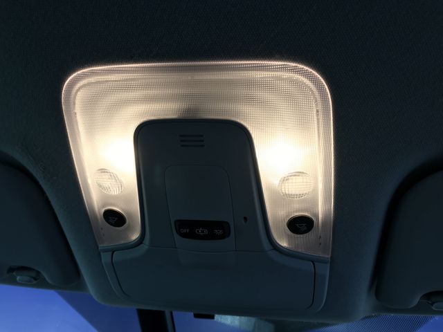 TOYOTA PRIUS 2016 Image 31