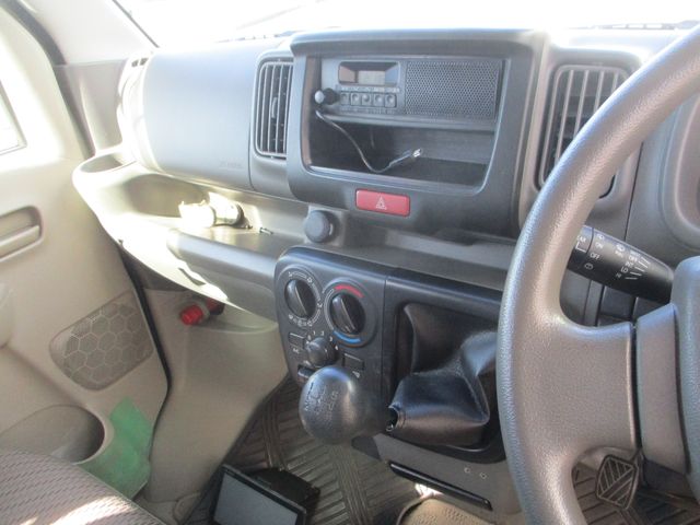 SUZUKI EVERY VAN 4WD 2019 Image 31