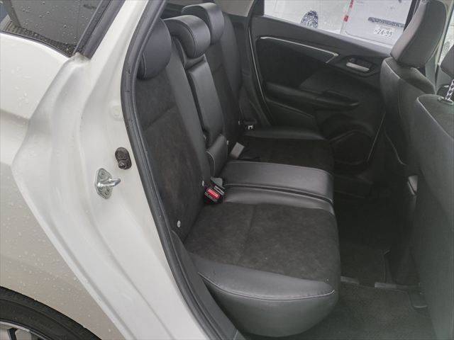 HONDA SHUTTLE HYBRID 2017 Image 31