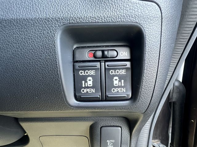 HONDA N BOX 2017 Image 31