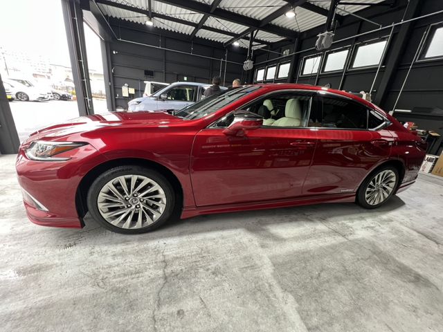 TOYOTA LEXUS ES300H 2019 Image 31