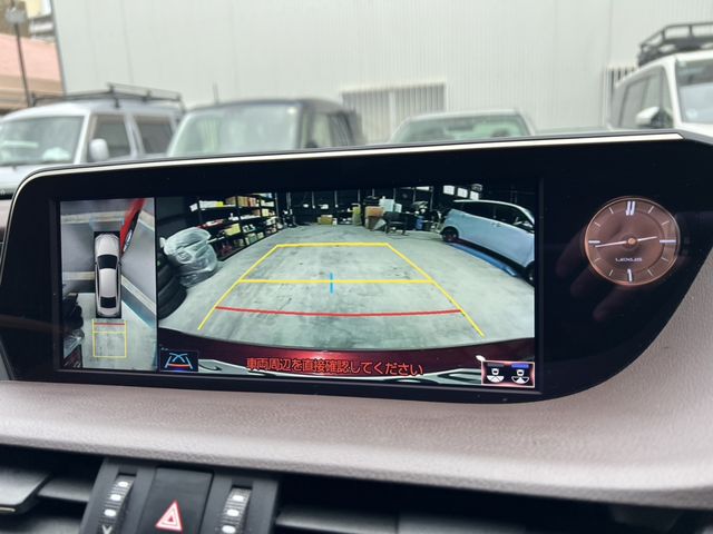 TOYOTA LEXUS ES300H 2019 Image 31