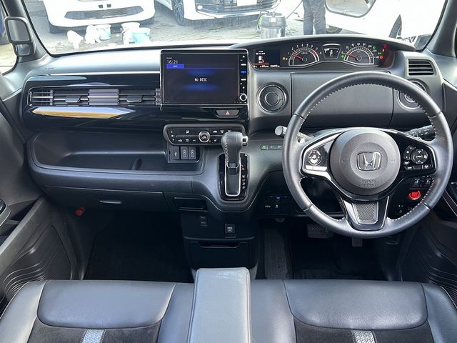 HONDA N BOX CUSTOM 2021 Image 31