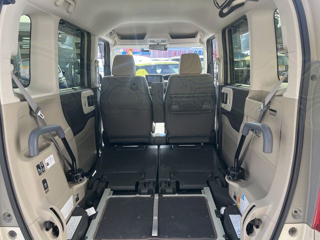HONDA N BOX 4WD 2018 Image 31