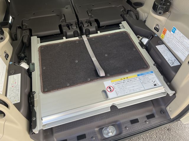 HONDA N BOX 4WD 2018 Image 31