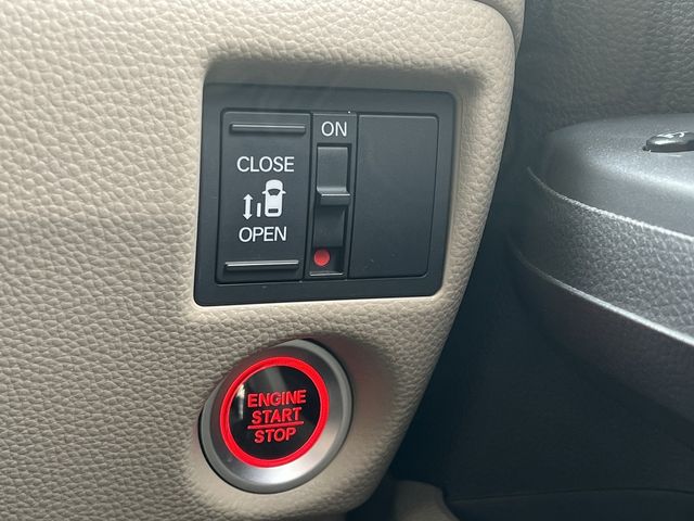 HONDA N BOX 4WD 2018 Image 31